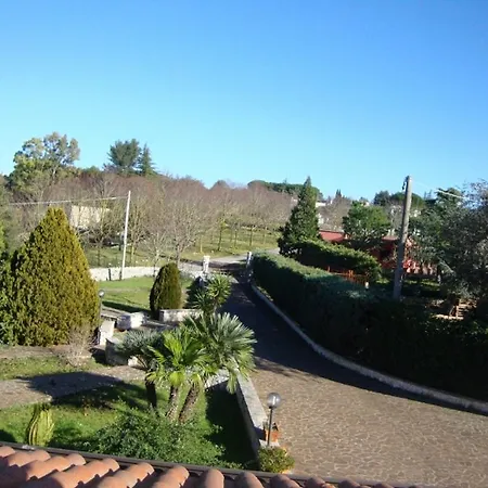 Oda ve Kahvaltı Al Boschetto